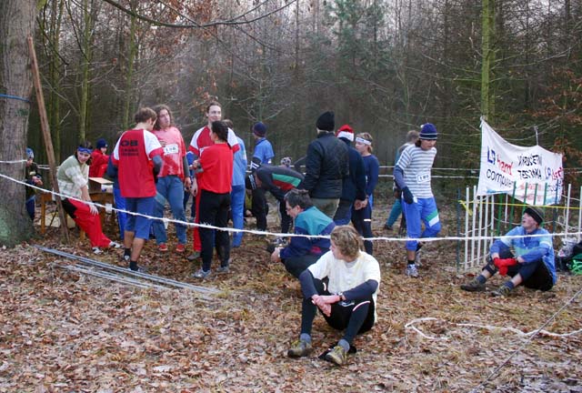 2004 — Atmosféra